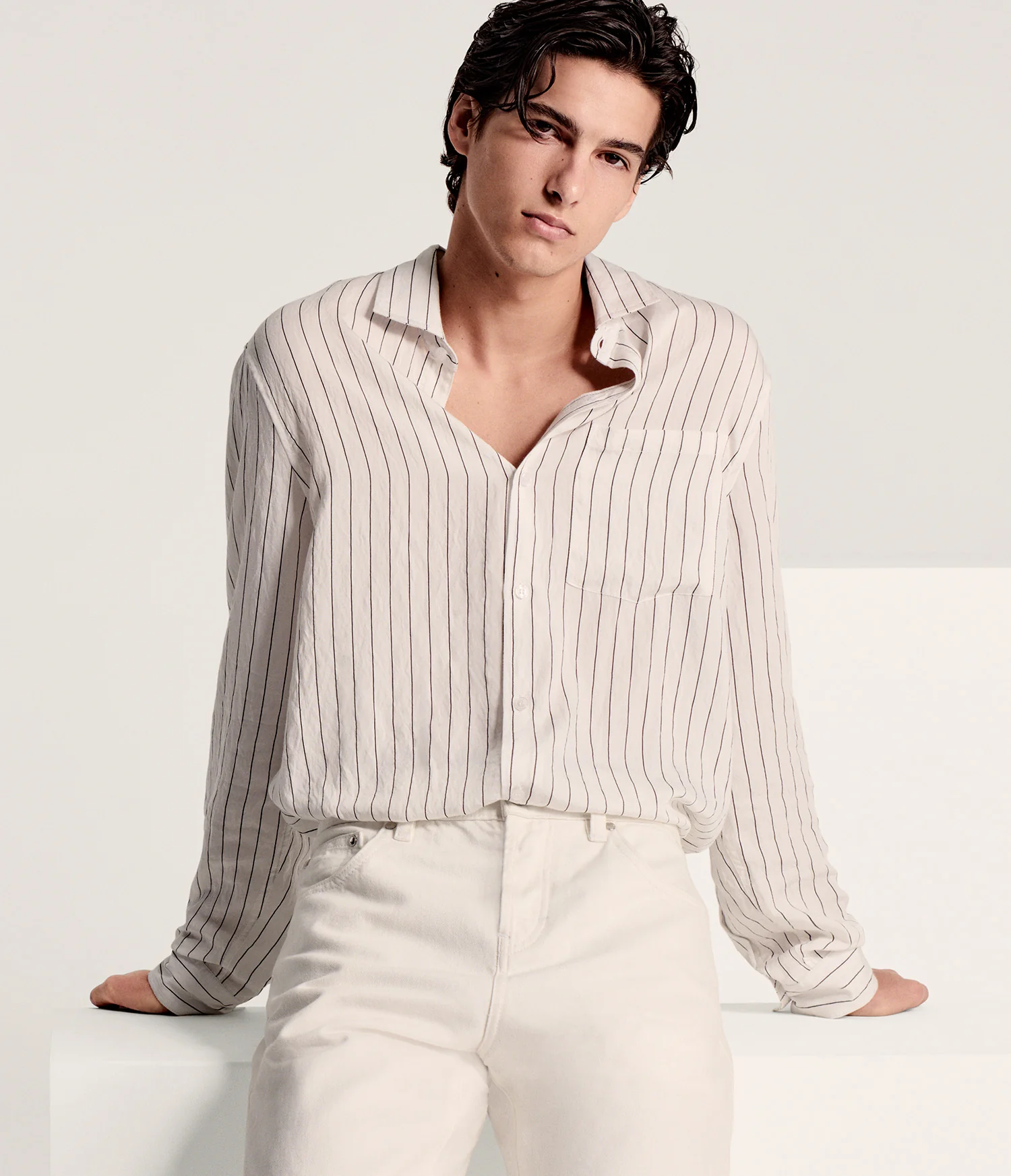 1448-linen-stripe-shirt-1.webp LINEN STRIPE SHIRT