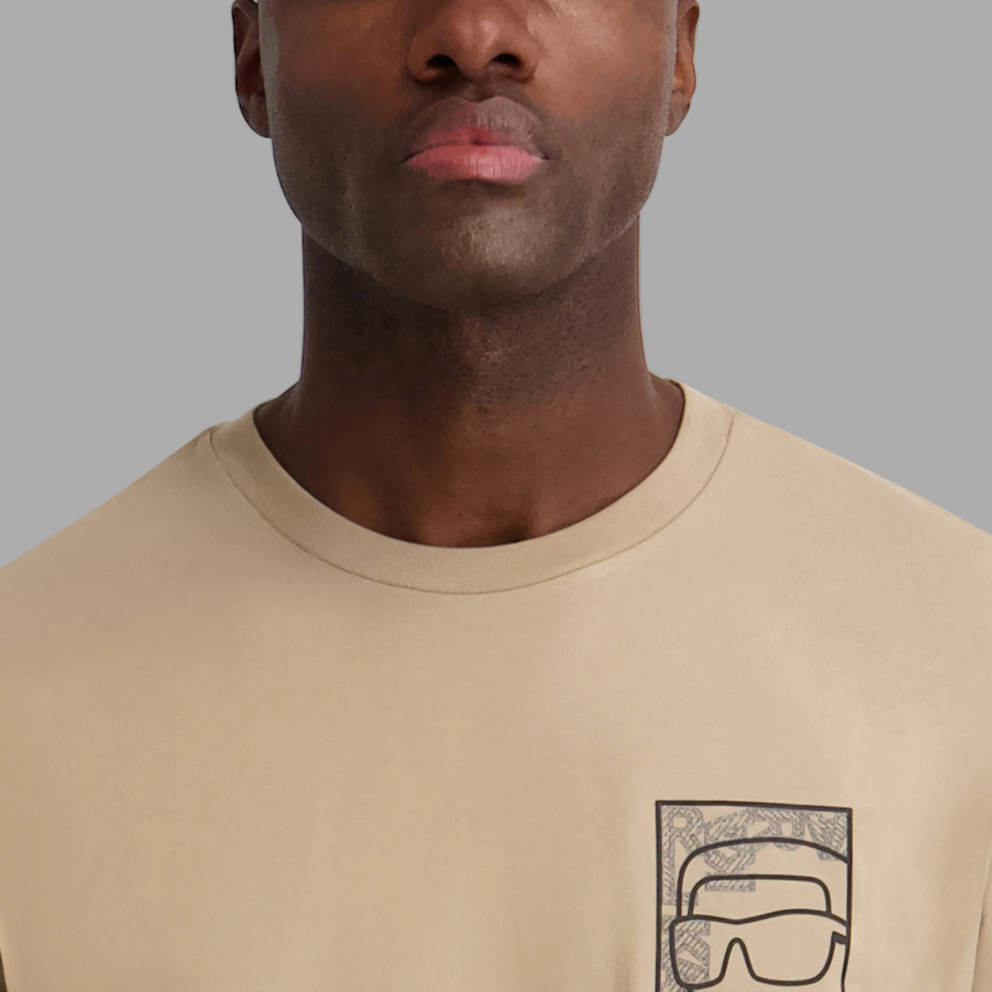 1490-outlined-karl-cameo-tee-5.webp OUTLINED KARL CAMEO TEE