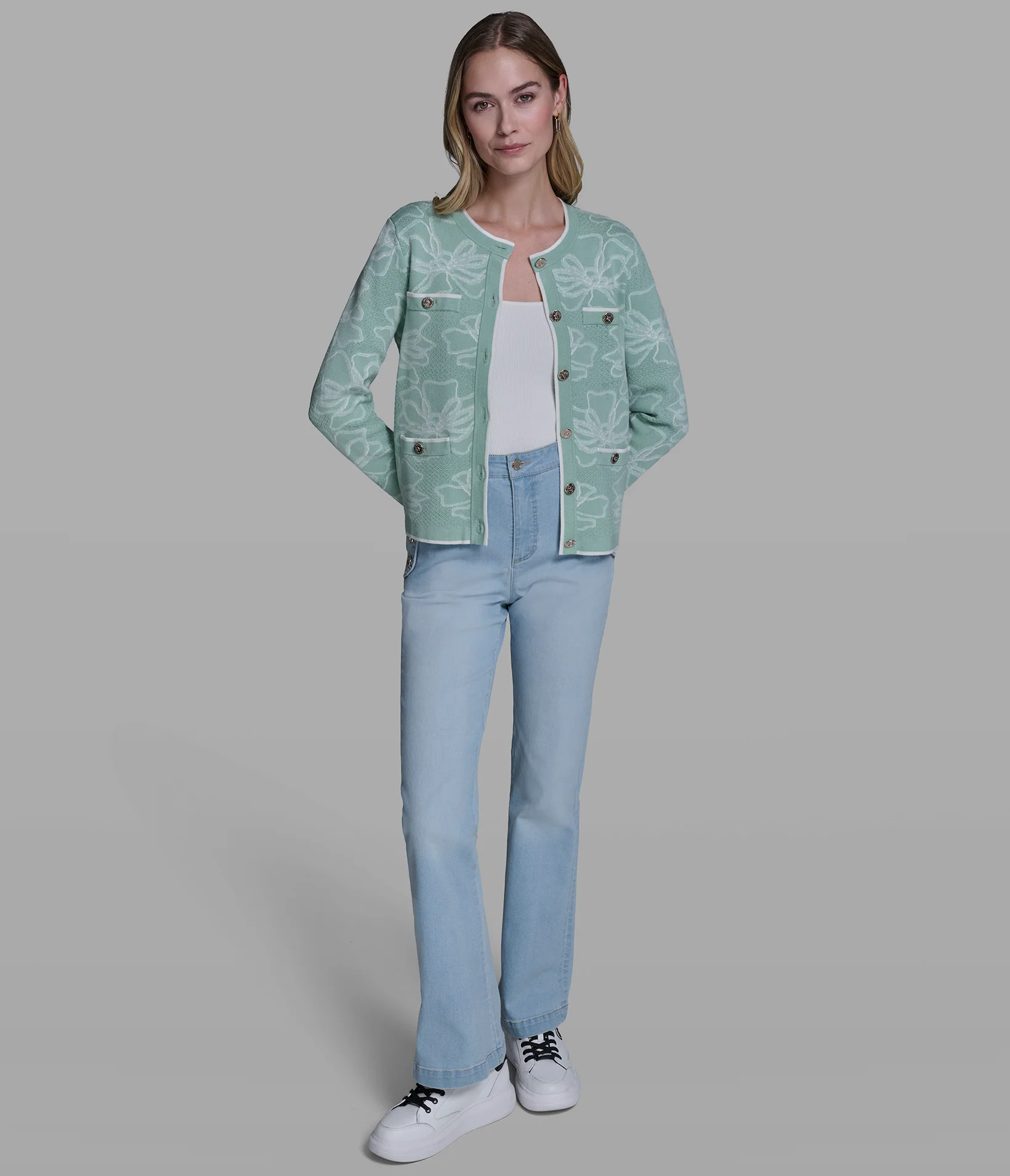 1888-floral-jacquard-cardigan-4.webp FLORAL JACQUARD CARDIGAN