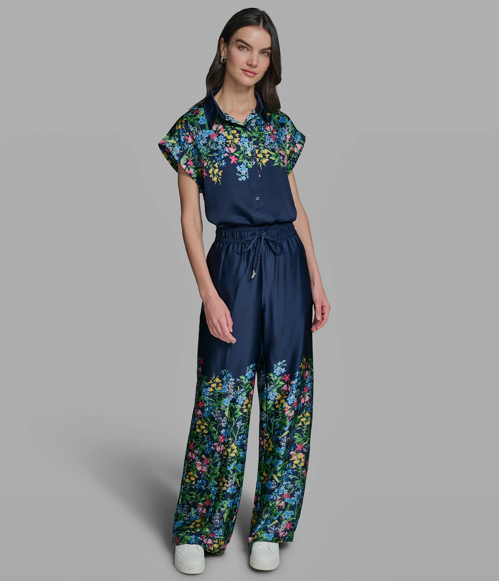 2057-floral-print-wide-leg-pant-1.webp FLORAL PRINT WIDE-LEG PANT