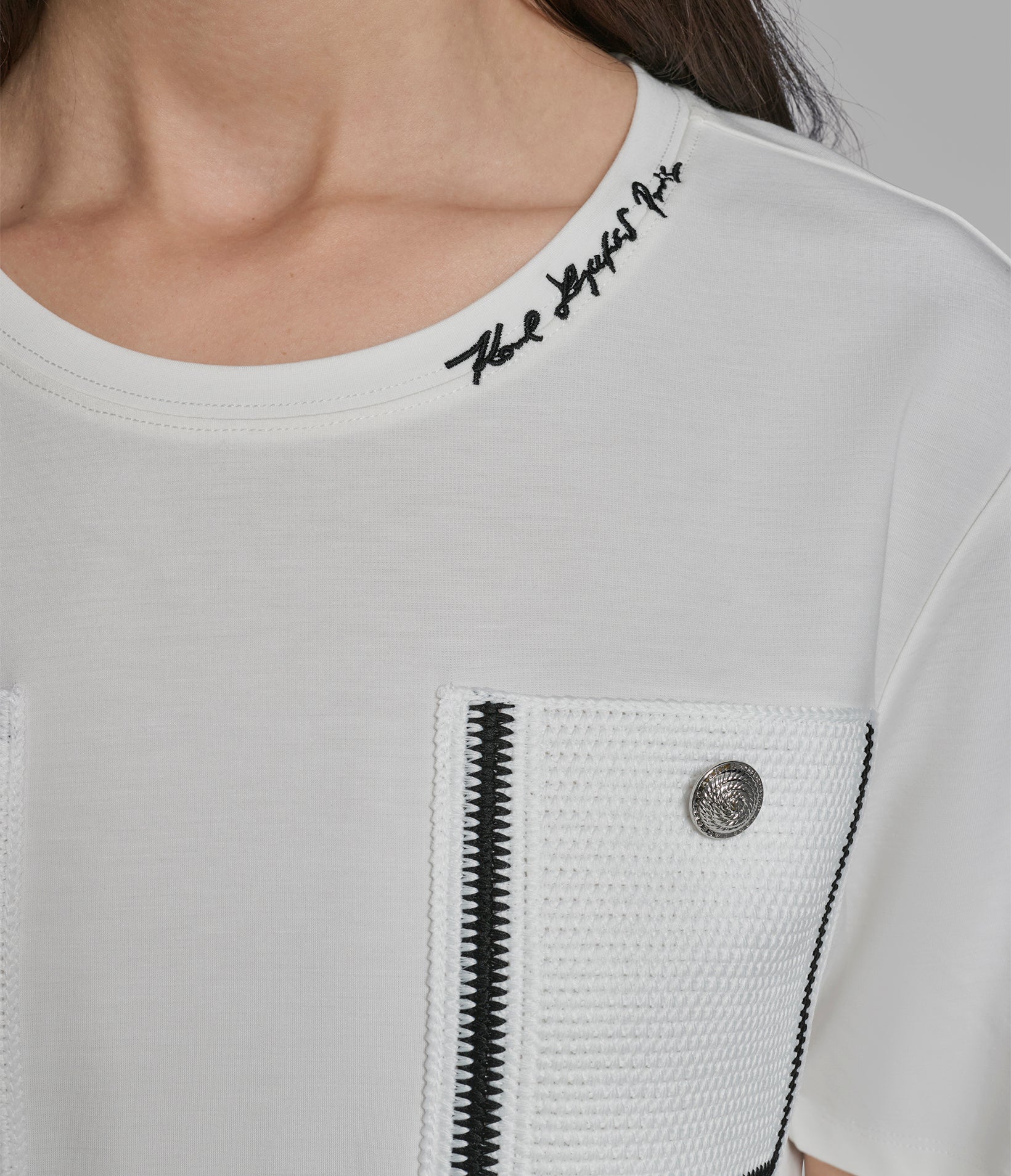 SHORT SLEEVE KNIT SHIRT WITH CROCHET POCKETS