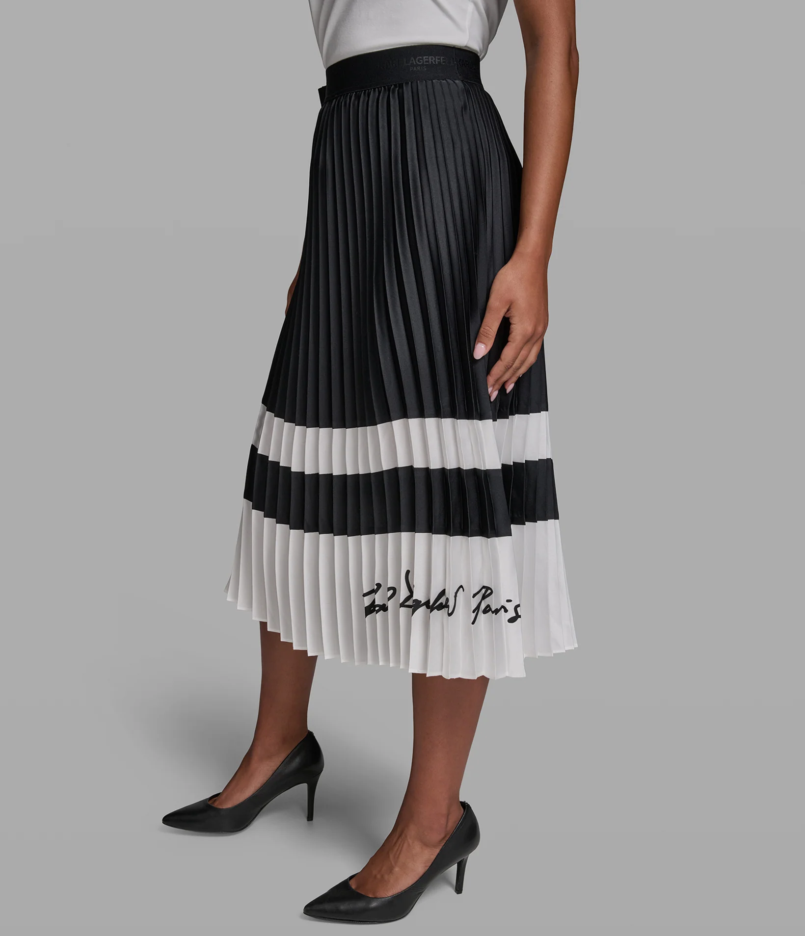 2784-colorblock-pleated-midi-skirt-2.webp COLORBLOCK PLEATED MIDI SKIRT