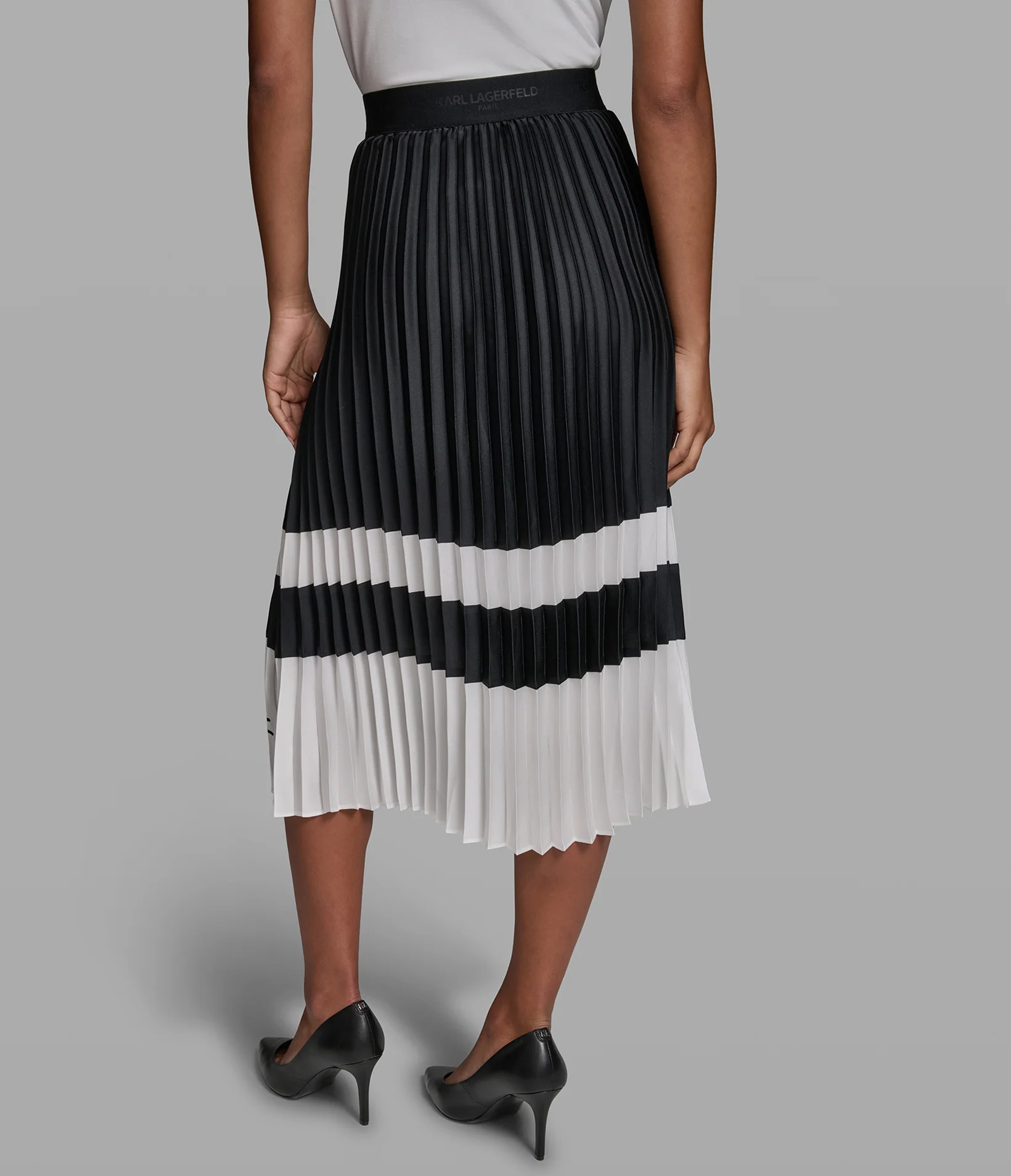 2784-colorblock-pleated-midi-skirt-4.webp COLORBLOCK PLEATED MIDI SKIRT