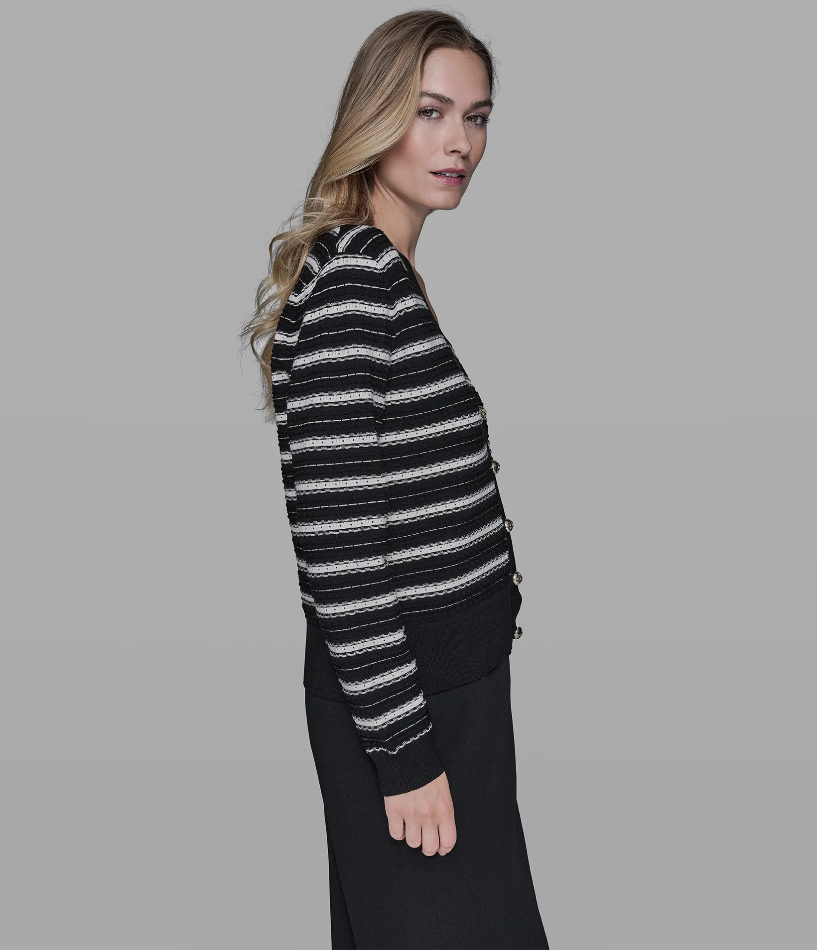 2812-stripe-knit-cardigan-3.webp STRIPE KNIT CARDIGAN
