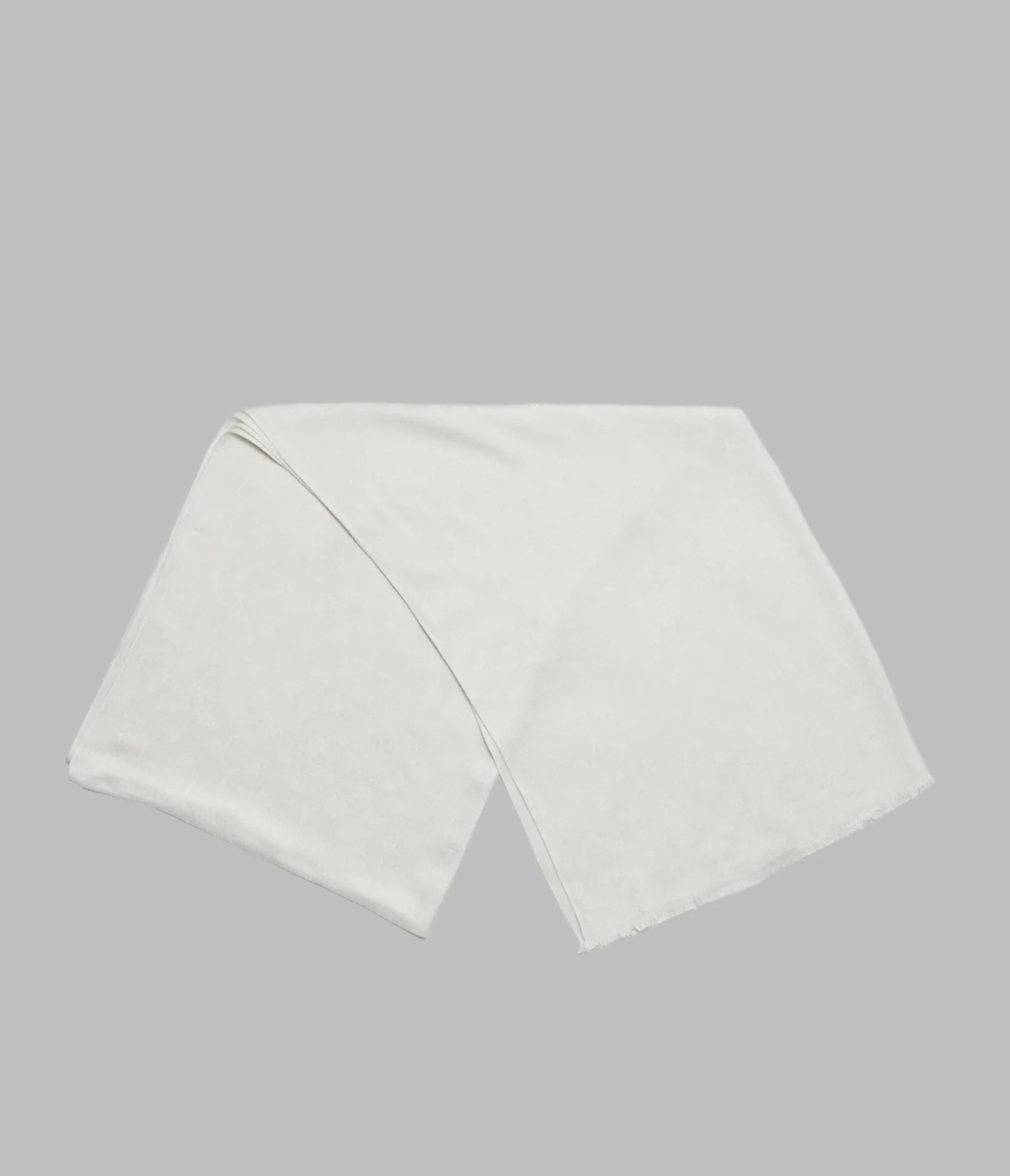 3488-karl-icon-pashmina-1.webp KARL ICON PASHMINA