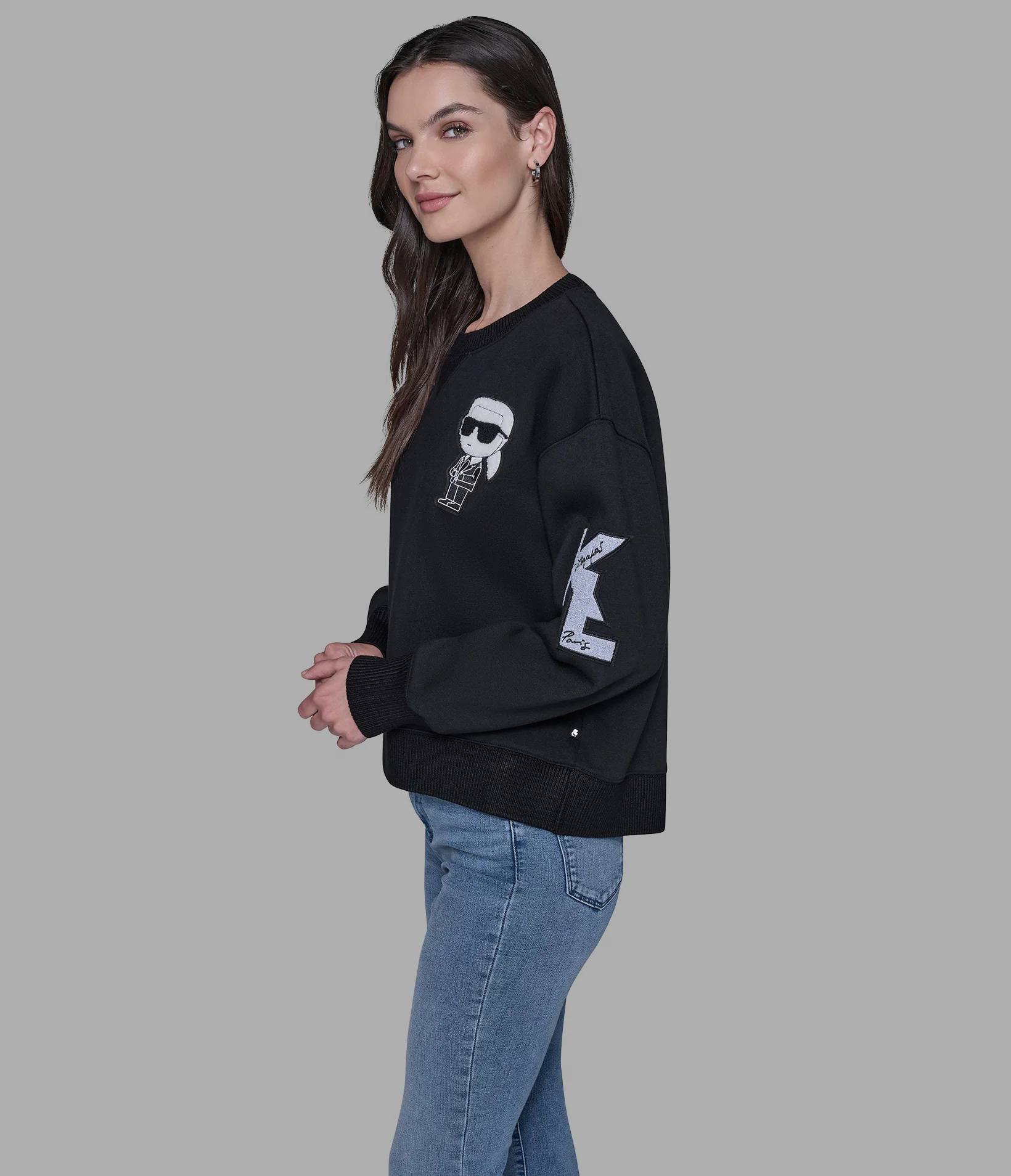 3564-karl-patch-sweatshirt-1.webp KARL PATCH SWEATSHIRT