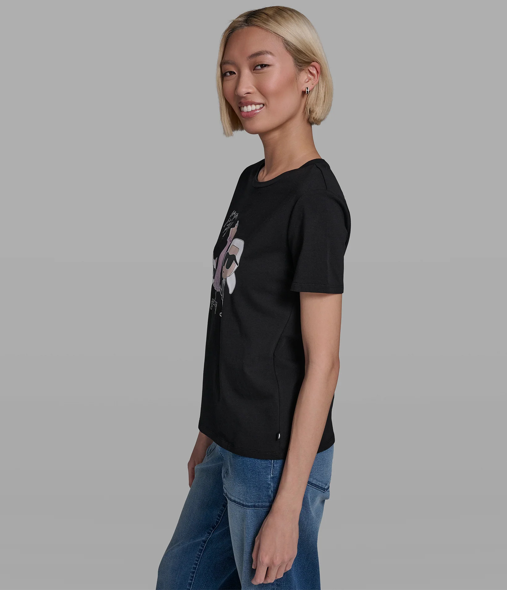 4298-cotton-jersey-karl-et-choupette-mannequin-tee-3.webp COTTON JERSEY KARL ET CHOUPETTE MANNEQUIN TEE
