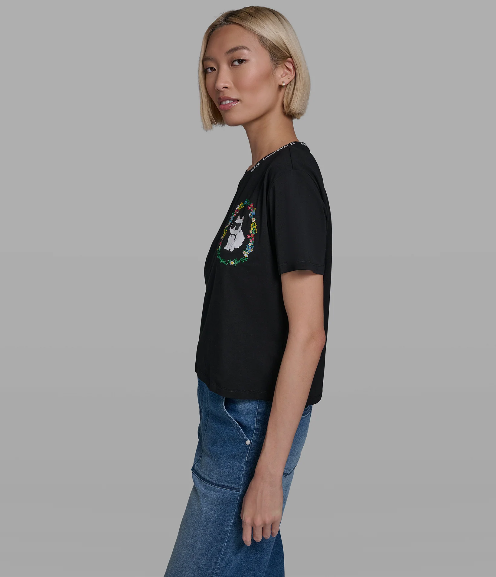4463-cropped-cotton-jersey-choupette-floral-tee-3.webp CROPPED COTTON JERSEY CHOUPETTE FLORAL TEE