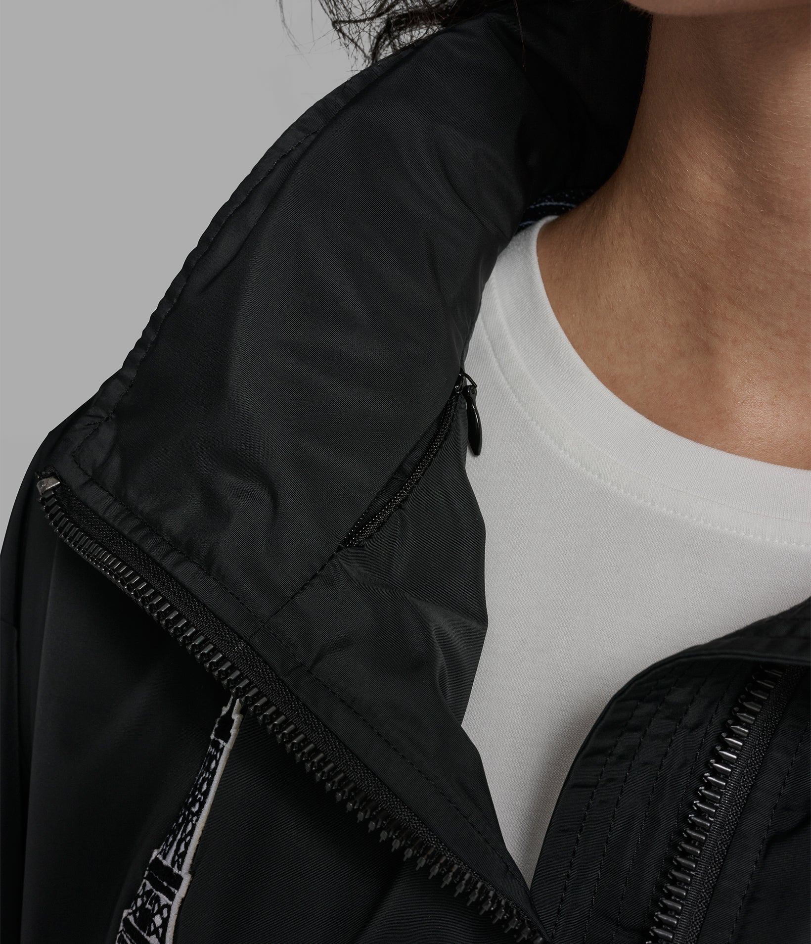 5209-patch-bomber-jacket-7.jpg PATCH BOMBER JACKET