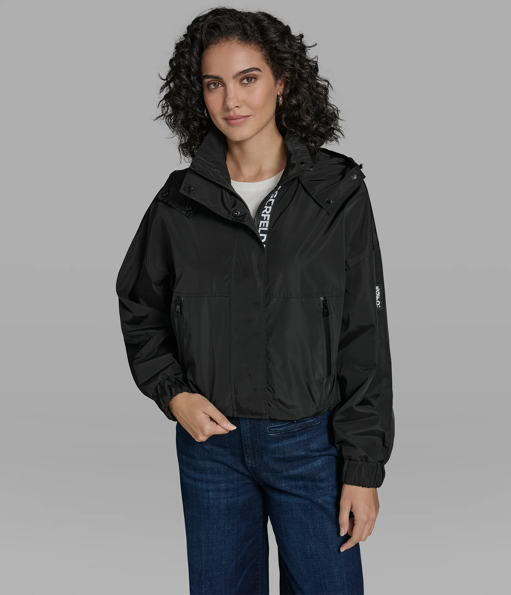 5221-cropped-logo-windbreaker-1.webp CROPPED LOGO WINDBREAKER